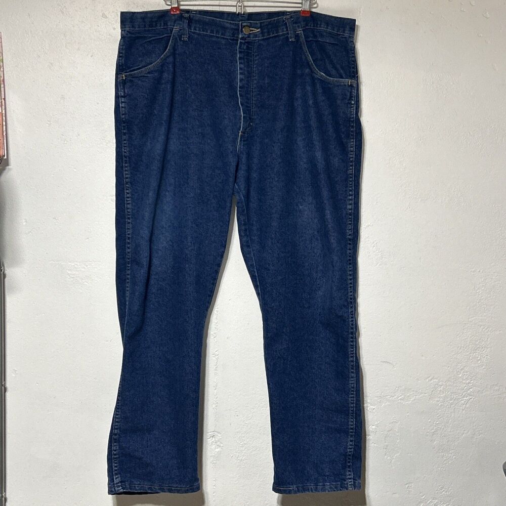 Wrangler Regular Fit Mens Jeans 40x29 Medium Wash Straight Leg Casual Work Pants - Picture 4 of 14